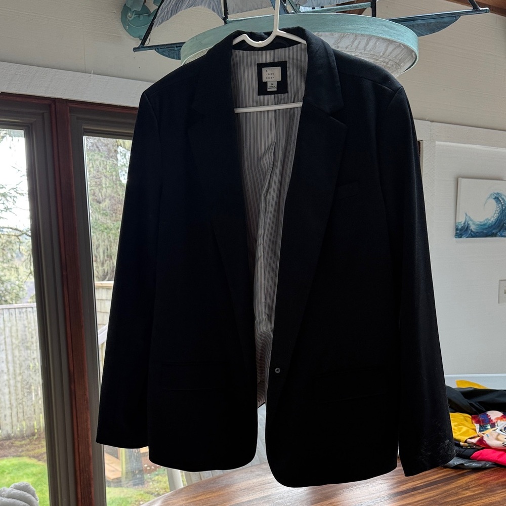 a new day Black blazer  - Classic Single-Breasted Design